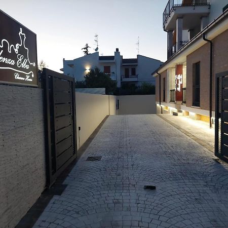 Residenza Elba - Charme House Hotel Termoli Bagian luar foto